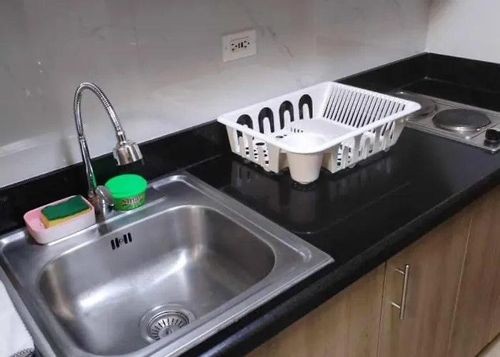 Apartment Qween E Choice 2 Qween Bed Manila